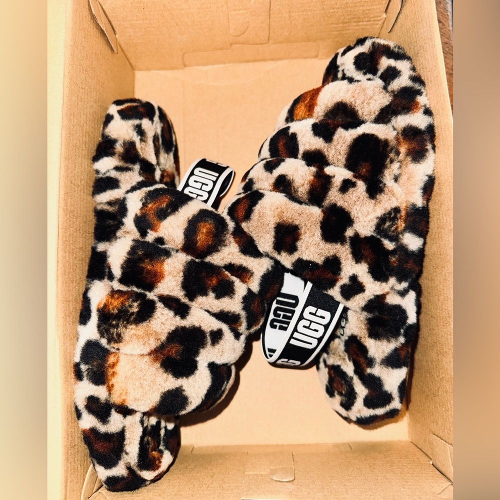 Ugg Fluff Yeah Slides